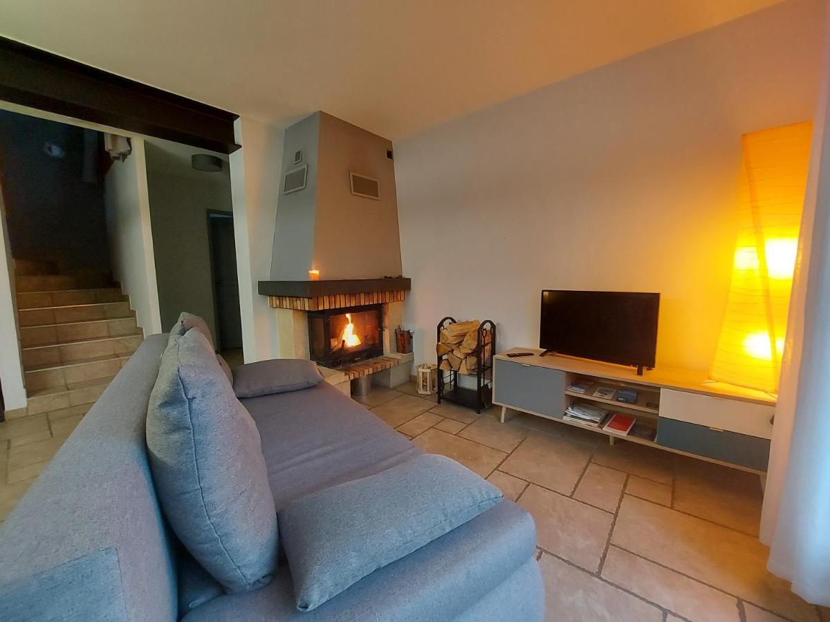 Entre Lac Et Montagne, Chaleureuse Maison 3 Pieces Avec Tres Belle Vue Lac D'Annecy. Terrasse, Jardin, Parking, Cheminee, Barbecue …. Saint-Jorioz Ngoại thất bức ảnh